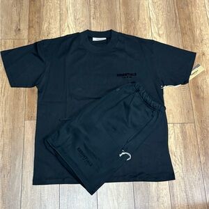 Essentials Fear of God Black Tee Shirt and Shorts Set Large